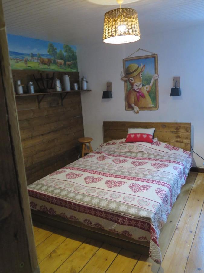 La Ferme De Pomereix Le Dorat ภายนอก รูปภาพ